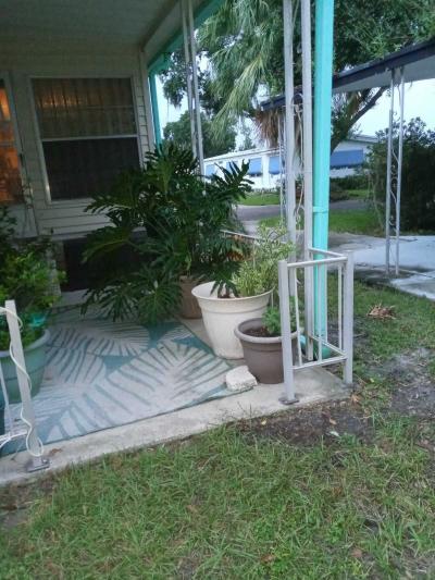 Photo 5 of 33 of home located at 616 Fountainview S Lakeland, FL 33809