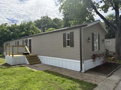 Photo 2 of 13 of home located at 8 Adventure Rd Louisville, KY 40216