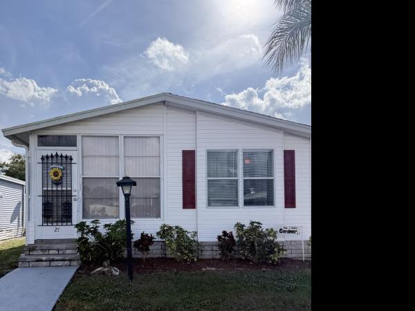 1994 Homes of Merit Mobile Home For Sale
