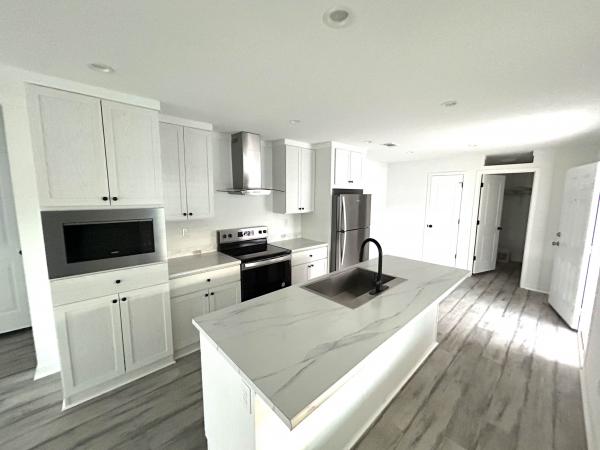 2025 Skyline LE B525-AA Mobile Home