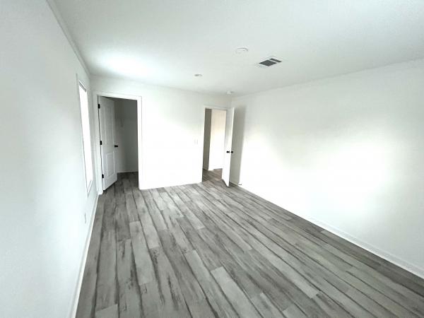 2025 Skyline LE B525-AA Mobile Home