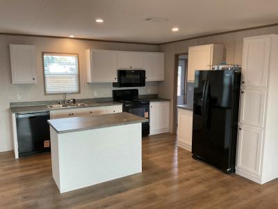 Photo 5 of 10 of home located at 357 Silver Peak Drive San Marcos, TX 78666