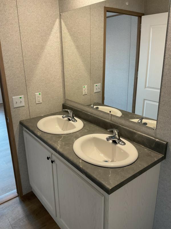 2025 Champion CHPR-3260H42P03 Mobile Home