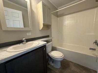 Photo 4 of 8 of home located at 4023 Porters Mill Fort Wayne, IN 46818