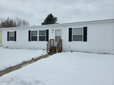 Photo 2 of 10 of home located at 398 Pin Oak Lane Flint, MI 48506