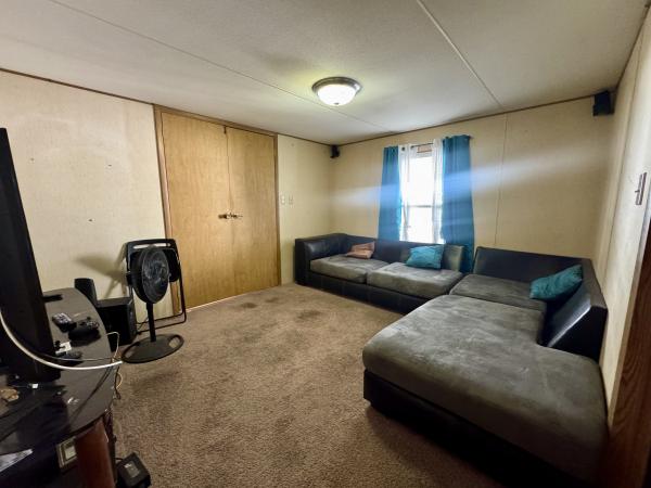 1988 OKSP 32620457A/BX Mobile Home