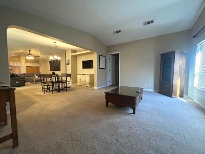 Photo 4 of 13 of home located at 132 Royal Palm St. Davenport, FL 33897