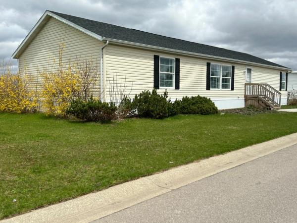 Photo 1 of 2 of home located at 129 Winchester Trail Goshen, IN 46526