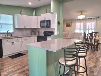 Photo 4 of 20 of home located at 6373 Forest Lake Dr Zephyrhills, FL 33540