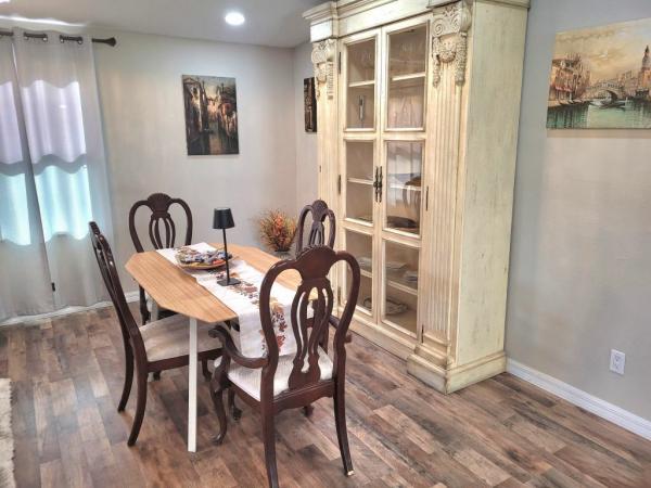 1988 Fleetwood NA Mobile Home