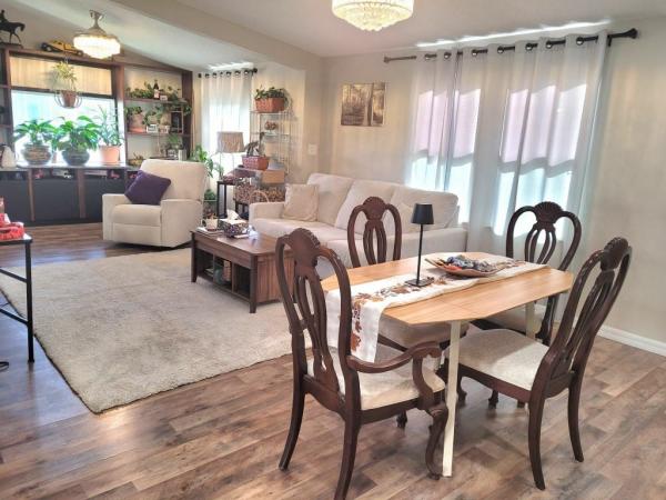 1988 Fleetwood NA Mobile Home