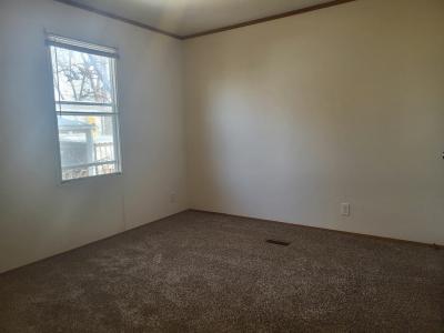 Photo 5 of 20 of home located at 1147 Candida Road Elgin, IL 60123