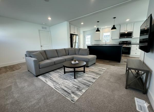 2025 Clayton-Redwood Falls  Home