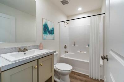 Photo 5 of 10 of home located at 1336 Birchview Drive Maplewood, MN 55119