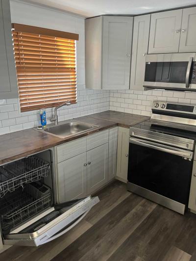 Photo 3 of 17 of home located at 5145 E Bay Drive Lot 228 Clearwater, FL 33764