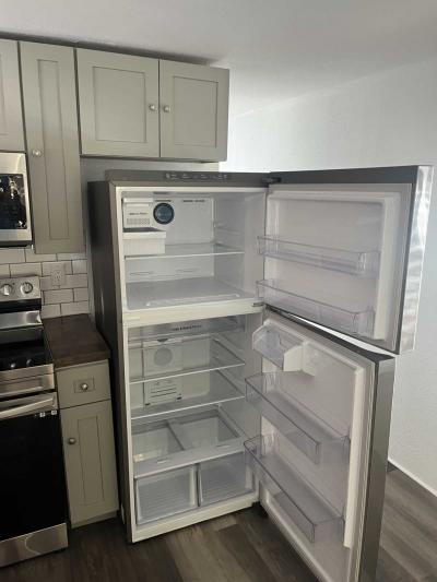 Photo 5 of 17 of home located at 5145 E Bay Drive Lot 228 Clearwater, FL 33764