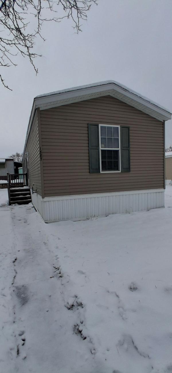 Photo 1 of 2 of home located at 1887 Stafford Ct Milford, MI 48381