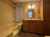 1992 Fairmaont Manufactured Home