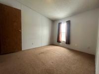 1992 Fairmaont Manufactured Home