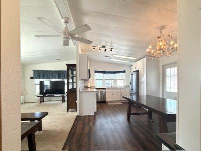 Photo 4 of 41 of home located at 1071 Donegan Rd Lot 266 Largo, FL 33771