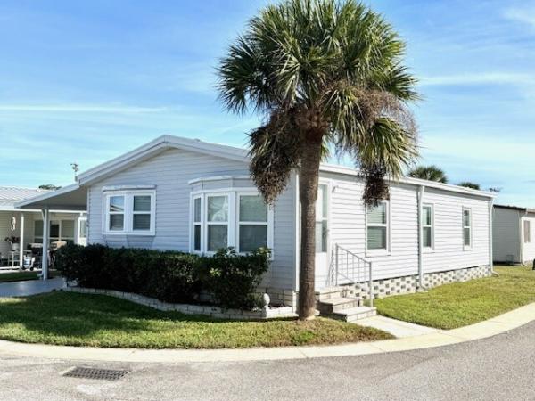 Photo 1 of 2 of home located at 1071 Donegan Rd Lot 266 Largo, FL 33771