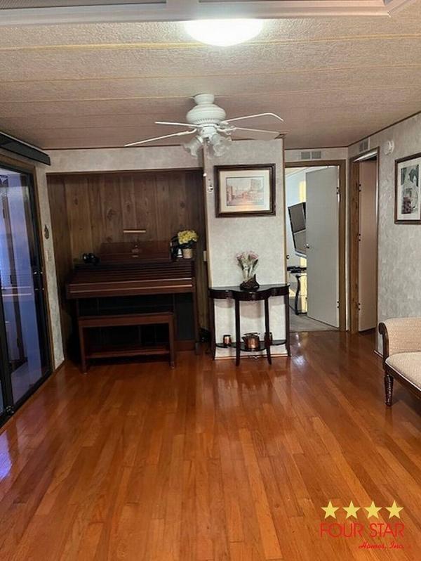 1983 PRESIDENT  Home