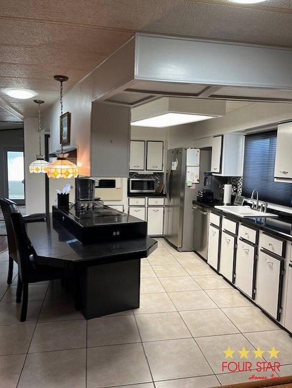 1983 PRESIDENT  Home