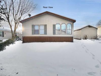 Photo 4 of 31 of home located at 4015 Audrey Court Milford, MI 48381