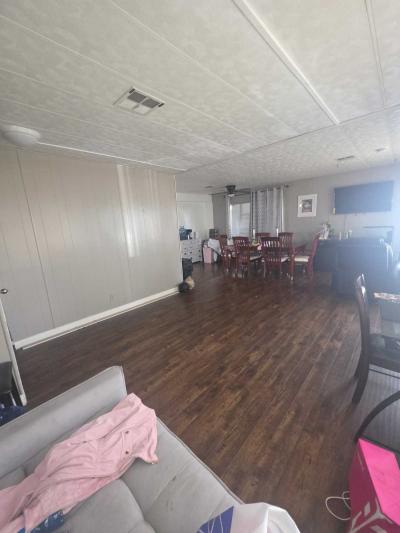 Photo 4 of 11 of home located at 18772 Bellflower St Spc 4 Adelanto, CA 92301