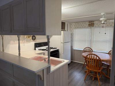 Photo 2 of 40 of home located at 18D Lake Breeze Dr. Tavares, FL 32778