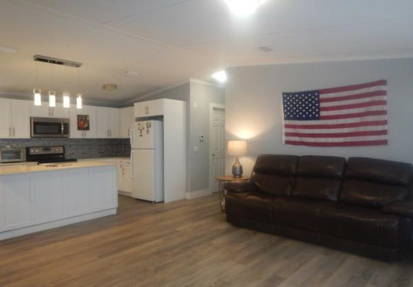 2000 Fleetwood 82184557 Mobile Home