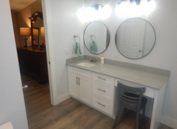 2000 Fleetwood 82184557 Mobile Home