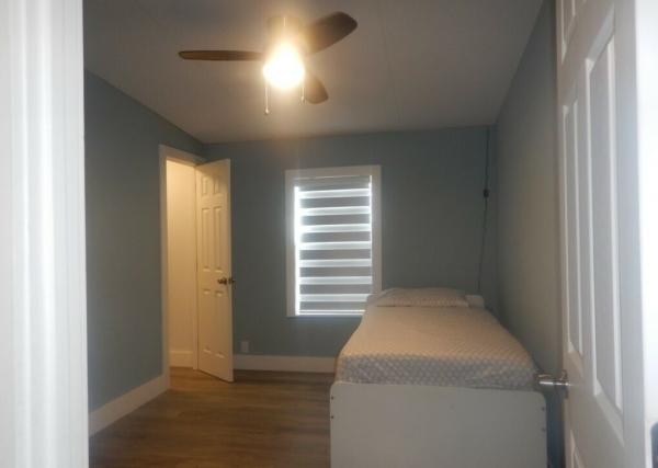 2000 Fleetwood 82184557 Mobile Home