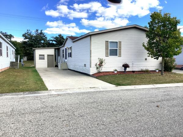 1999 Commodore Mobile Home For Sale