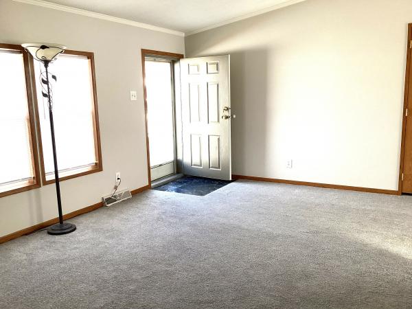 1999 Commodore NY40951AB Mobile Home