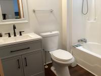 1999 Commodore NY40951AB Mobile Home