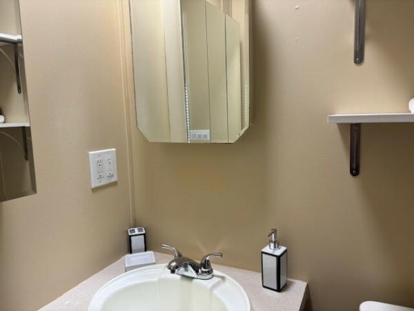 2002 Skyline 8D610329P Mobile Home