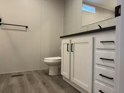 Photo 5 of 9 of home located at 1243 Irene Dr Troy, MI 48083