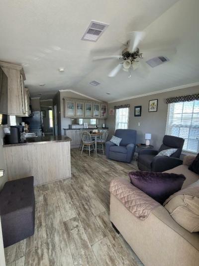 Photo 4 of 7 of home located at 12044 E. Sr 78 Lot 176 Moore Haven, FL 33471