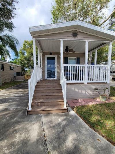 Photo 3 of 10 of home located at 12044 E. Sr 78 Lot 005 Moore Haven, FL 33471