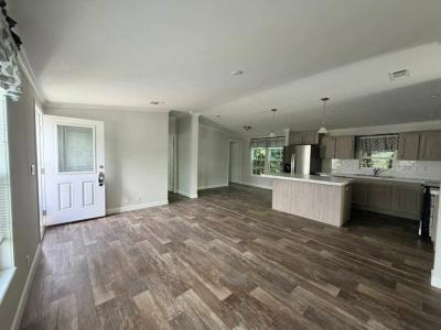 Photo 4 of 20 of home located at 3447 S.w. 50th Lane Davie, FL 33314