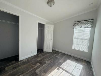 Photo 5 of 20 of home located at 3487 S.w. 50th Lane Davie, FL 33314