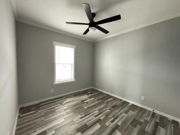 2025 Palm Harbor - Plant City Raleigh w/ Rear Porch - POWER Mobile Home