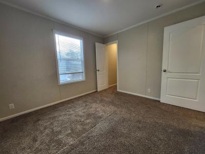 Photo 3 of 8 of home located at 6181 Robert Circle Site #277 Ypsilanti, MI 48197