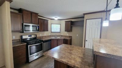 Mobile Home at 87 Arizona Belleville, MI 48111