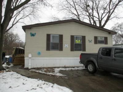 Photo 2 of 16 of home located at 300 Marquette Ct E Rochester Hills, MI 46307