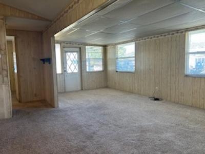 Photo 5 of 17 of home located at 85 Rose Drive Fruitland Park, FL 34731