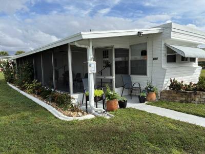 Photo 2 of 8 of home located at 871 S. Anglim Ave Avon Park, FL 33825