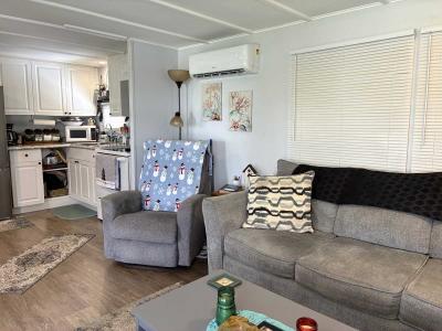 Photo 4 of 8 of home located at 871 S. Anglim Ave Avon Park, FL 33825