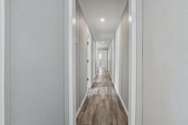 2025 Champion 2876  Home